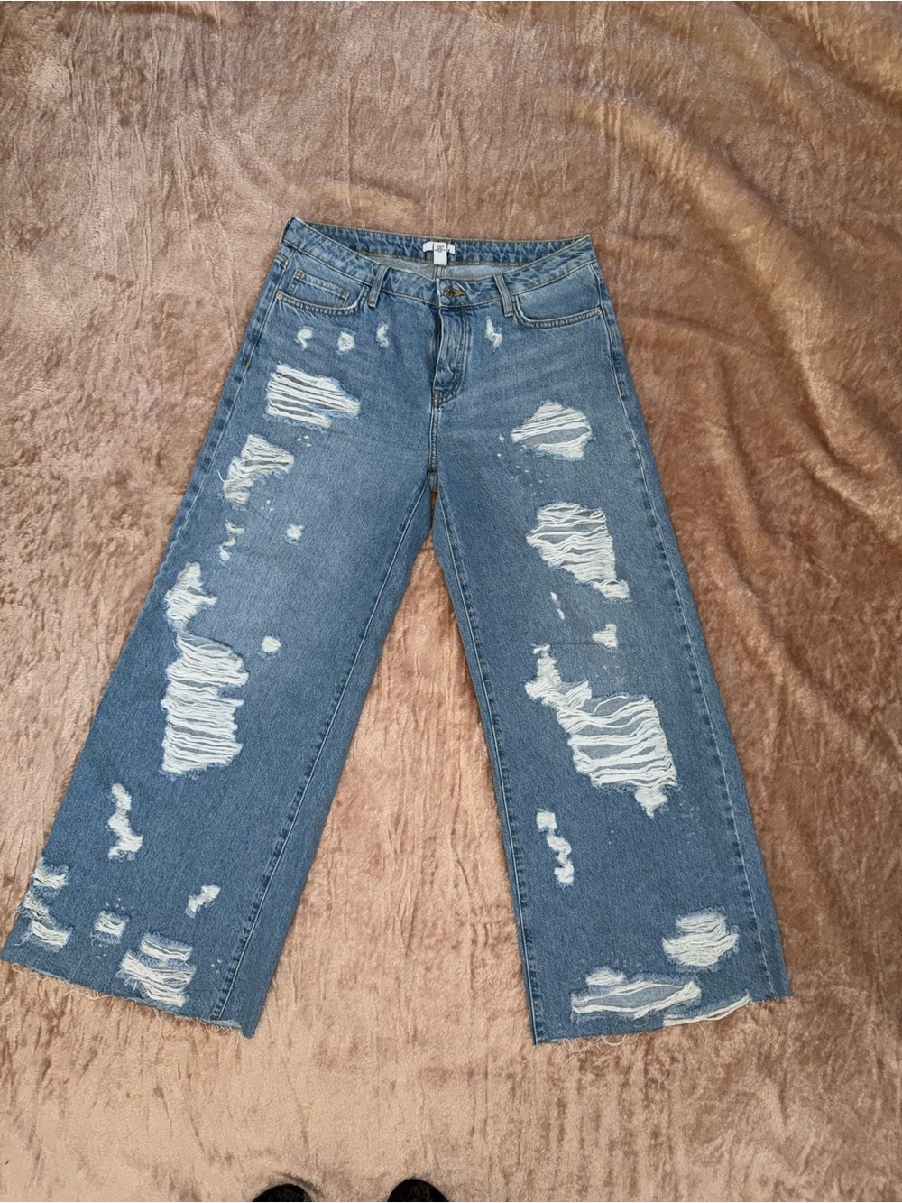 Forever 21 Distressed Wide-Leg Jeans - Light Blue